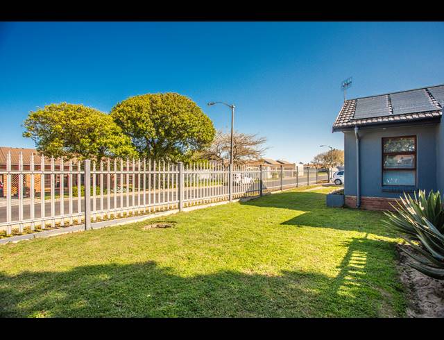 4 BEDROOM FREEHOLD FOR SALE IN STELLENBERG